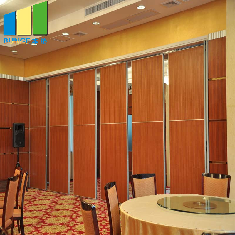 Movable Folding Soundproof Acoustic Wall Partitions With Passing Door